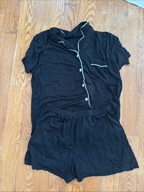 Amazon Black Short Sleeve Pajama Set with Cream Piping